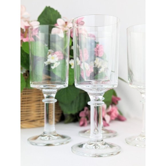 Set of 4 Tall Modernist Water Goblets Minimalist Clear Stemmed Drinking Glasses - Picture 6 of 8